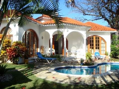 Dominican Republic Real Estate : Hideaway Beach Villa for Sale Homes In Dominican Republic, House In Dominican Republic, Villa In Dominican Republic, Dominican Republic House Design, Dominican Republic Villa, Dominican Houses, Dominican Architecture, Carribean Villa, Dominican Republic Houses