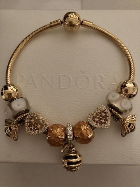 Gold Charm Bracelet Pandora, Pandora Bracelet On Wrist, Aesthetic Pandora Charms, Pandora Bracelet Ideas Inspiration, Pandora Bracelet Aesthetic, Pandora Gold Bracelet, Gold Pandora Bracelet, Pandora Bracelet Ideas, Gold Pandora