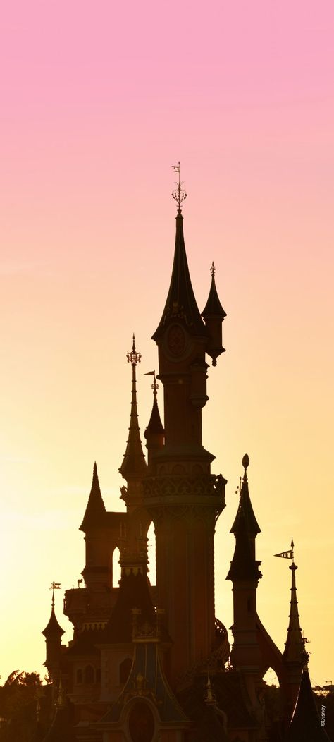 Paris Wallpaper Iphone, Paris Background, Disneyland Paris Castle, Disney Prints, Disney Movies List, December Wallpaper, Disneyland Attractions, Disneyland Castle, Paris Painting