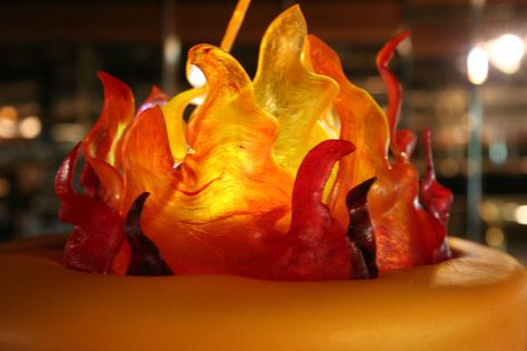 L Isomalt Flames, Firefighter Cake Ideas, Fairy Fire, Firefighter Cake, Bug Garden, Fire Fighter Cake, Fire Theme, Fire Cake, Cake Magic