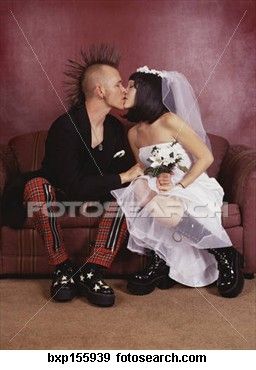 Punk Wedding Dresses, Punk Couple, Punk Guys, Punk Wedding, Punk Love, Mode Punk, Punk Pins, Rock Wedding, Luxe Wedding