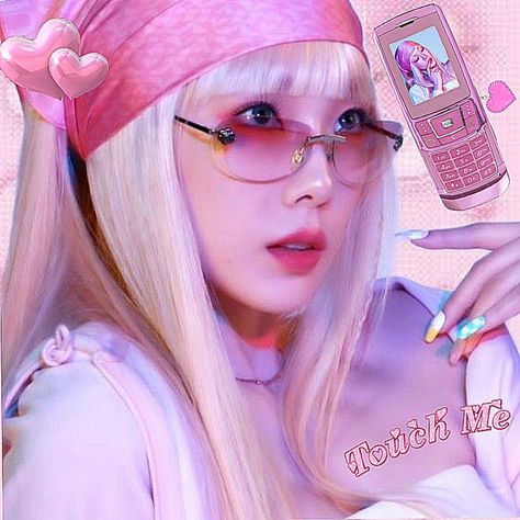 #taeyeon #cyber #y2k #icon Kim Tae Yeon, Snsd Taeyeon, Kim Taeyeon, Kpop Posters, Kpop Icons, Kpop Aesthetic, Girls Generation, Kpop Idols, Pink Aesthetic