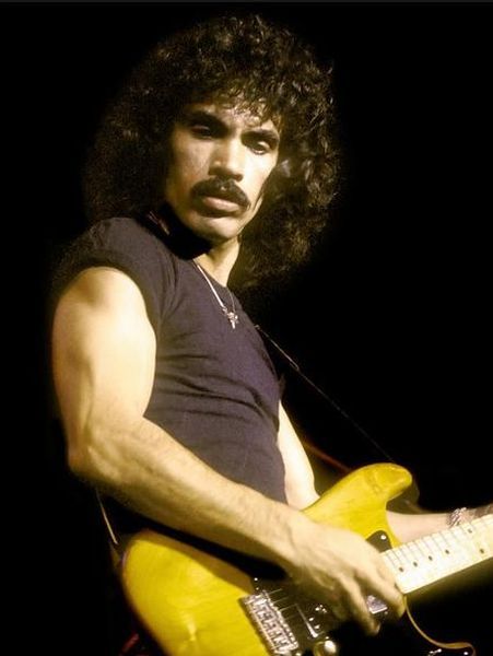 John Oates John Oates 80s, Break Drawing, Alan Freed, Famous Duos, 80s Celebrities, John Oates, R&b And Soul, Hall & Oates, Mustache Men