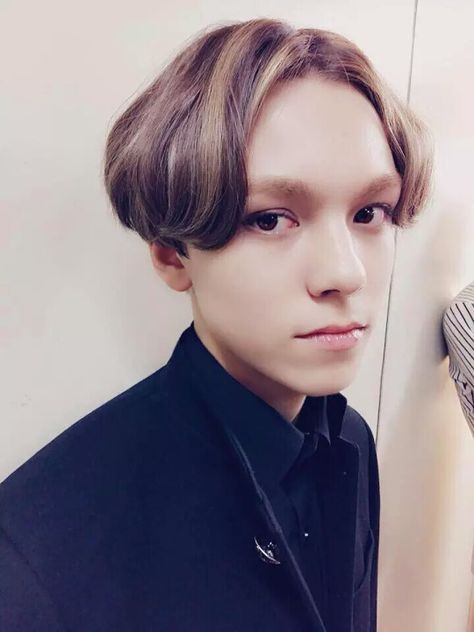 Untitled on We Heart It Vernon Hansol, Bad Haircut, Vernon Seventeen, Seventeen Memes, Adore U, Going Seventeen, Seventeen Wallpapers, Pledis 17, Pledis Entertainment