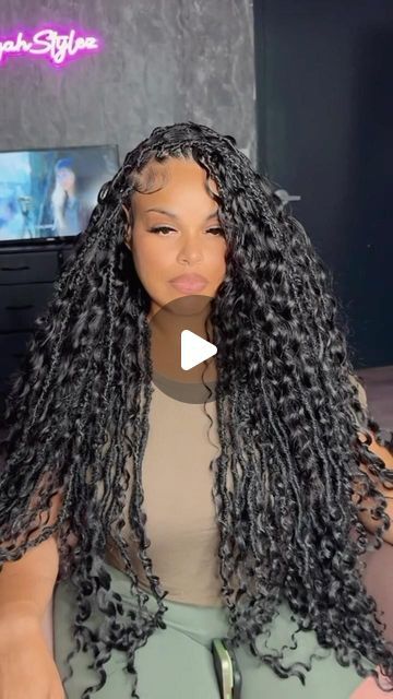 Distressed Boho Locs, Boho Faux Locs Black Women, Butterfly Locs With Curls, Boho Locs Hairstyles, Boho Locs Black Women, Bohemian Soft Locs, Boho Soft Locs, Fairy Locs, Butterfly Locs Hairstyle