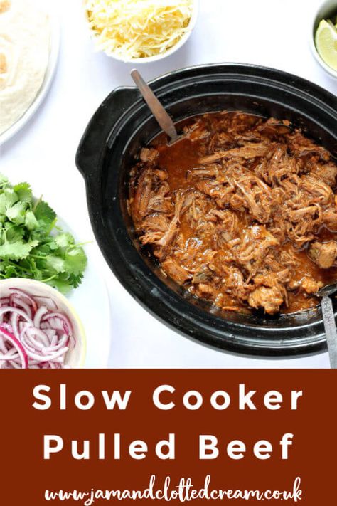 Slow Cooker Pulled Beef, Bbq Sauce Ingredients, Pulled Beef, Slow Cooker Bbq, Chinese Cooking Recipes, Brisket Recipes, Slow Cooked Beef, Slow Cooker Chili, Slow Cooker Recipes Healthy