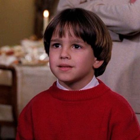 Eric Lloyd, Charlie, The Santa Clause Eric Lloyd, Santa Claus Movie, Old Christmas Movies, The Santa Clause, Santa Claus Outfit, Tim Allen, Santa Clause, Funny Movies, Christmas Movies