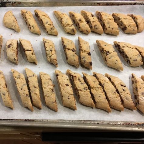 Mincemeat biscotti set out for cooling. Mincemeat Biscotti, Oatmeal Biscotti Recipe, Mincemeat Cookie Recipe, Mincemeat Bars Recipe, Mincemeat Cookies, Easy Biscotti Recipe, Biscotti Recipes, Fall Cookie Recipes, Minced Meat Recipe