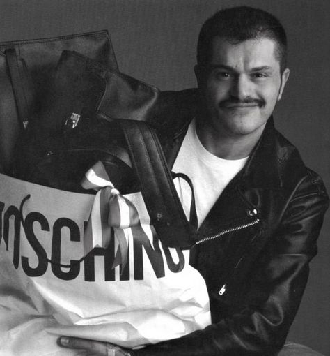 Franco Moschino 1950-1994 Italy. Founded his couture label in 1983. Known for his innovative and unusual combination of existing elements in unexpected ways. Franco Moschino, Jeremy Scott, Gianni Versace, Fashion Face, Fashion Labels, Fashion Designers, Moschino, Versace, Couture