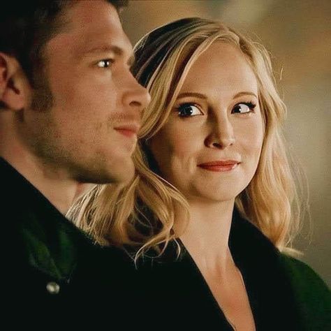 Caroline Forbes and Klaus Mikaelson Klaroline The Originals #klaroline #klaus #klausmikaelson #carolineforbes #tvdu #tvd #theoriginals Caroline Forbes And Klaus, Klaus E Caroline, Alisson Teen Wolf, The Vampire Diaries Characters, Klaus And Caroline, Vampire Diaries Poster, The Vampire Diaries 3, Vampire Diaries Movie, Candice King