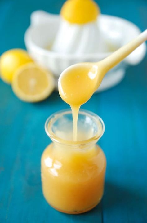 Lemon Curd Leftover Lemons, Lemon Curd Dessert, Easy Lemon Curd, Lemon Mousse, Lemon Curd Recipe, Curd Recipe, Sweet Sauce, Lemon Desserts, Eat Dessert First