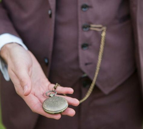 Pocket Watch Aesthetic, Watch Aesthetic, Maisie Williams, Character Ideas, Life Design, Bow Ties, Pocket Watch, Gentleman, Cufflinks