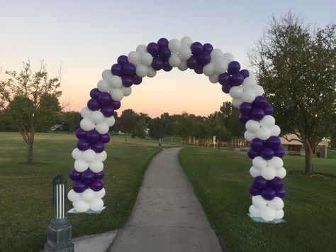 Classic balloon arch- wide stripe pattern Balloon Arch For Men, Balloon Gate, Ballon Decoration, Dog Balloon, Deco Ballon, Banquet Ideas, Baby Clothes Storage, Balloon Arches, Balloon Stands