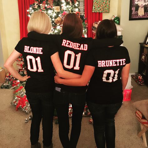 Best friends trio redhead blonde brunette three cute besties Blondie And Brunette, Outfits With Bestie, Best Friend Clothes, Friends Trio, Friend T Shirts, Best Friend T Shirts, Friend Shirts, Bff Shirts, Bff 3