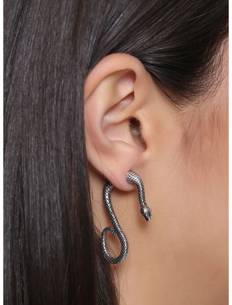 Blackheart Snake Faux Tunnel Earrings Slytherin Lookbook, Grunge Piercings, Gauges Earrings, Metal Snake, Snake Boots, Jewelry Drawer, Cute Piercings, Slytherin Aesthetic, Snake Jewelry