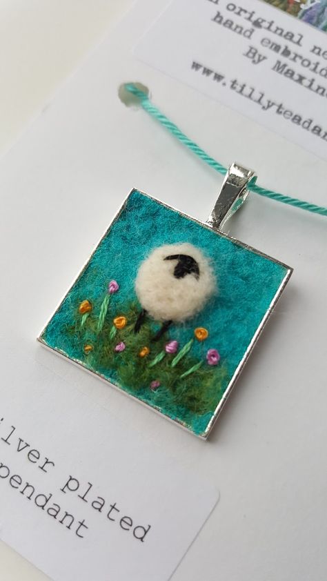 Tea Dance, Felt Sheep, Embroidery Felt, Felted Jewelry, Needle Felting Diy, Wool Felt Projects, Wet Felting Projects, Felted Wool Crafts, Felt Pictures