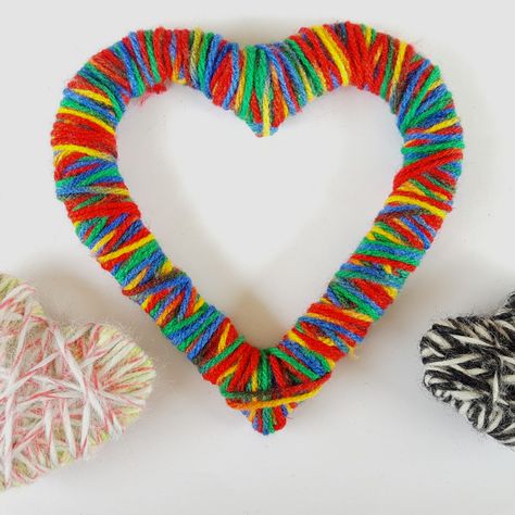 Yarn Wrapped Hearts, Yarn Hearts, Heart Diy Crafts, Yarn Heart, Hanging Diy, Heart Projects, Heart Diy, Diy Yarn, Macrame Wall Hanging Diy