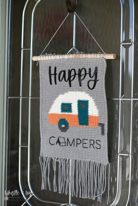 Happy Camper Summer Crochet Wall Hanging Heat Transfer Vinyl Projects, Crochet Wall Hanging, Crochet Decor, Modern Crochet Patterns, Crochet Wall Hangings, Stitch Lines, Modern Crochet, Vintage Camper, Happy Camper