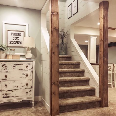 Basement Stairwell, Basement Decoration, Dream Basement, Rustic Basement, Basement Remodel Diy, Basement Inspiration, Basement Living Rooms, Diy Basement, Basement Stairs