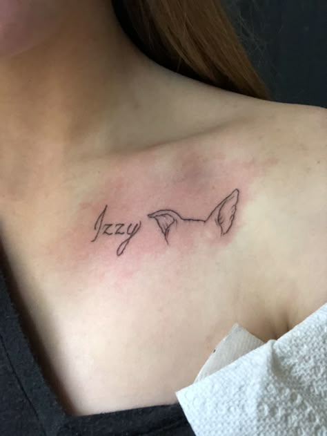 Dog ear tattoo under the collar bone😍 Dog Collar Bone Tattoo, Dog Bone Tattoo Ideas, Pet Ear Tattoo, Under The Collar Bone Tattoo, Dog Ear Line Tattoo, Dog Bone Tattoo, Dog Ear Tattoo Placement, Tattoo Under Ear, Dog Collar Tattoo