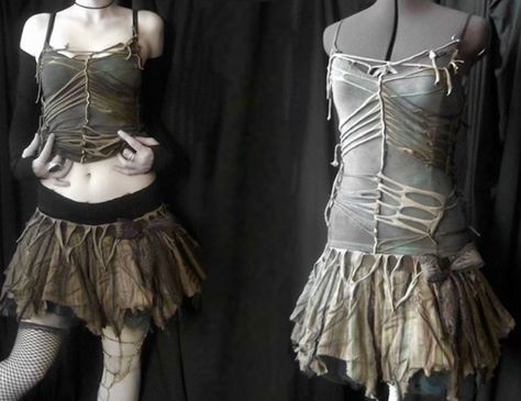 Trash Core Outfits, Trash Core, Avant Apocalypse, Kiss Clothes, Core Outfits, Steampunk Couture, Preformance Outfits, 2000s Fashion Outfits, Upcycle Projects