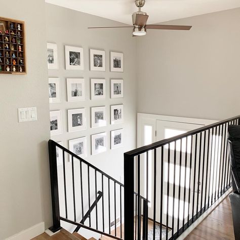 Rebecca Snyder Woolston on Instagram: “The entryway to our split level house used to be my least favorite place in the house. It was the reason I said “no way” to this house when…” Small Split Foyer Entryway Ideas, Updating A Split Level Interior, Split House Entryway, Split Level Home Renovation, Split Level Open Staircase Ideas, Split Level Banister Ideas, Split Entry Front Porch Ideas, Split Level Landing, Entry Way Split Level