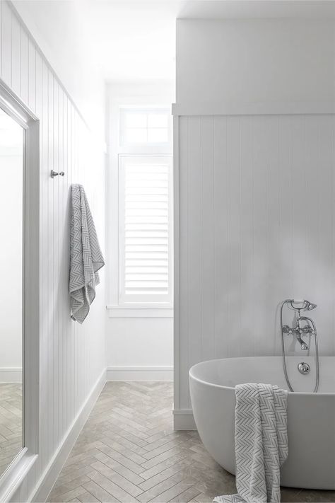 10 elements of a Hamptons style bathroom | Home Beautiful Modern Hamptons Bathroom, Hampton Style Bathrooms, Hamptons Style Bathroom, Weatherboard Cottage, Hamptons Interior, Modern Hampton, Jack And Jill Bathroom, Coastal Bathrooms, Herringbone Floor