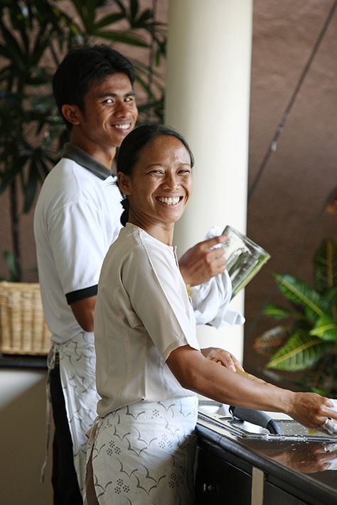 Happy housekeeping staff #dusunvillas #bali Staff Pictures Ideas, Hotel Staff Photography, Resort Lifestyle Photography, Hostel Pictures, Hotel Lifestyle Photography, Staff Photography, Hotel Lifestyle, Resort Photography, Stone Mansion