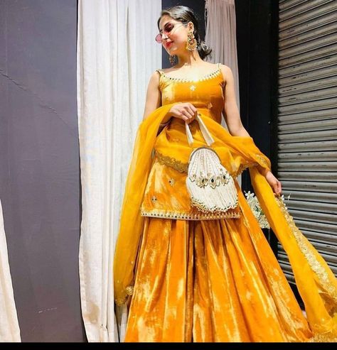 Orange Indian Dress, Indian Western Dress, Day Wedding Outfit, Sharara Suit Designs, Velvet Suit Design, Haldi Dress, Womens Skirt Outfits, House Wear, Haldi Outfits