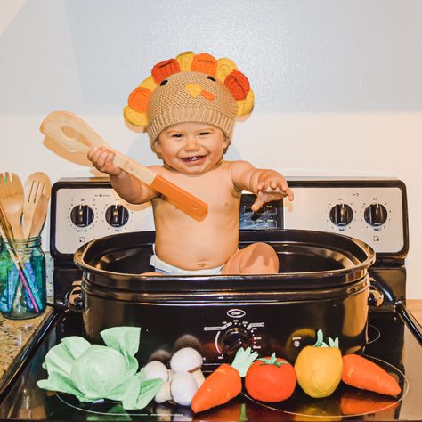 Thanksgiving themed baby photo for November shoot Turkey Milestone Pictures, Thanksgiving Baby Monthly Photo, Thanksgiving 5 Month Pictures, November 6 Month Baby Pictures, Thanks Giving Baby Photos, Baby November Photoshoot, Baby Turkey Pictures, Thanksgiving Toddler Photoshoot, 6 Minth Baby Photo Shoot