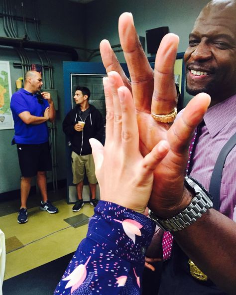 Stephanie Beatriz on Instagram: “the hand of @melissafumero is SIGNIFICANTLY smaller than that of @terrycrews #brooklyn99 #b99” Hand Comparison, Charles Boyle, Jake And Amy, Melissa Fumero, Rosa Diaz, Brooklyn 9 9, Amy Santiago, Stephanie Beatriz, Jake Peralta