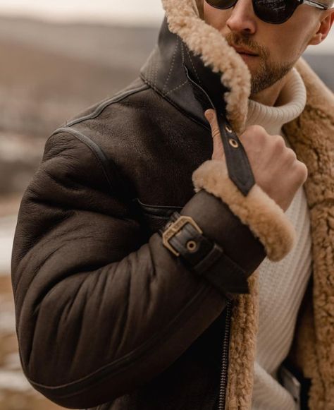 A collection of things, people, and places that I find appealing. If any are yours and you want them deleted please let me know. INTJ-T. Hybrid philomath and polymath. Aviator Jacket Outfit Men, Leather Long Jacket, Wedding Snow, Mens Leather Pants, Long Leather Coat, Long Coat Jacket, Sheepskin Jacket, Aviator Jackets, Weather Wear