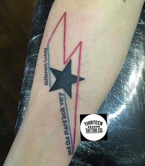 By luke @thirteentattooco @cherryreds89 And the stars look very different today Labyrinth Tattoo, David Bowie Tattoo, Red Ink Tattoos, Star Tattoos, Red Ink, Tattoo You, Mini Tattoos, Tattoo Sketches, David Bowie