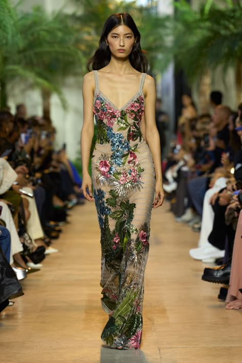 80s Maximalism, Acotar Outfits, Coktail Dress, Embroidered Tulle Dress, Elie Saab Spring, Champs Élysées, Occasion Outfit, Runway Fashion Couture, Floral Aesthetic