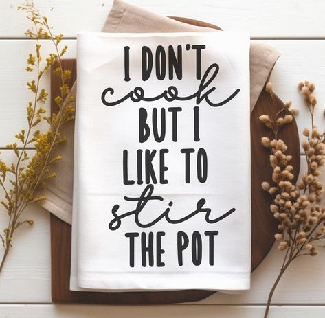 This Tea Towels item by LMDandCo has 3 favorites from Etsy shoppers. Ships from Phoenix, AZ. Listed on Mar 11, 2024 Cricut Flour Sack Towels Diy, Customer Appreciation Gifts, Funny Towels, Funny Tea Towels, Chalk Sign, Fun Signs, Kitchen Humor, Embroidery Monogram, Small Wood Projects