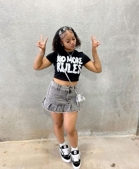 Cute Girl Outfits Black Women, Star Shorts Outfit, Summer Outfit Inspiration Black Women, Id Picture Outfit, 13th Bday Outfit Ideas, Sandwich Outfit Ideas, Cute Spring Birthday Outfits, Casual Bday Outfits, Photon Dust Outfit