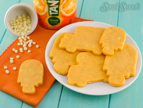 Orange Creamsicle Roll-Out Cookie Recipe Creamsicle Cookie Recipe, Semi Sweet Designs, Roll Out Sugar Cookies, Cut Out Cookie Recipe, Icing Recipes, Cookie Tin, Royal Icing Recipe, Cookie Flavors, Orange Creamsicle