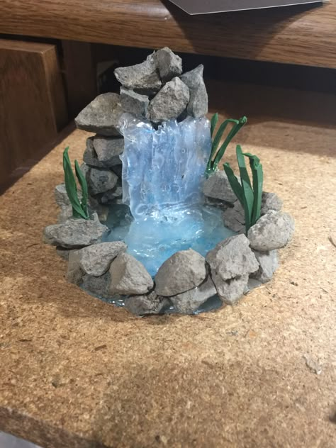 Diy Waterfall, Fairy Garden Furniture, Fairy House Diy, Fairy Garden Designs, Fairy Garden Crafts, Fairy Furniture, Faeries Gardens, Fairy Crafts, Fairy Garden Houses