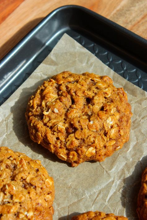 Maple Oatmeal Cookies - Taffey Bakery Brown Butter Oatmeal Chocolate Chip, Oatmeal Breakfast Cake, Brown Butter Oatmeal Cookies, Maple Oatmeal Cookies, Taffey Bakery, Oatmeal Applesauce Cookies, Cinnamon Oatmeal Cookies, Chewy Oatmeal Chocolate Chip Cookies, Maple Oatmeal