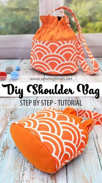 DIY Gathered Shoulder Bag | How to make a stringless bucket bag [sewingtimes] Shoulder Bag Patterns To Sew, Diy Handbag Patterns, Bucket Bag Diy, Diy Laptop Bag, Diy Diaper Bag, Diy Shoulder Bag, Bucket Bag Pattern, Pretty Tote Bags, Diy Travel Bag