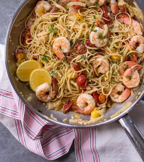 Spaghetti With Shrimp, Fennel Pasta, Pasta Appetizers, Shrimp Spaghetti, Seafood Pasta Recipes, Tomato Season, Baked Shrimp, Shrimp Seasoning, Food Bread