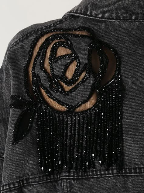 Denim Jacket Design Ideas, Denim Jacket Diy, Denim Roses, Denim Jacket Embroidery, Jean Jacket Diy, Denim Diy Clothes, Diy Denim Jacket, Simple Hand Embroidery Patterns, Diy Jacket