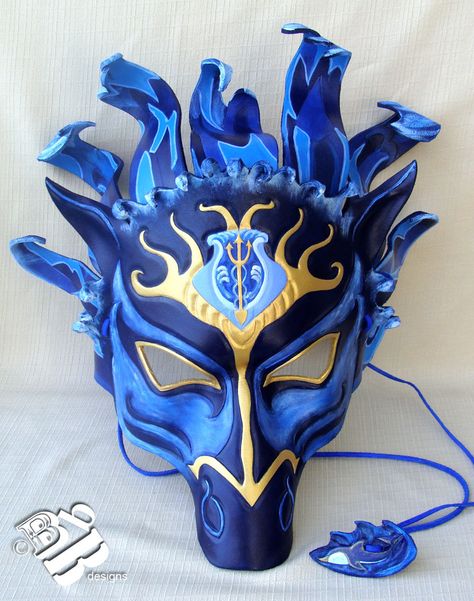 Poseidon Horse, Dragon Masks, Chinese Water Dragon, Ball Costume, Horse Mask, Dragon Mask, Mask Ideas, Costumes Diy, Water Dragon