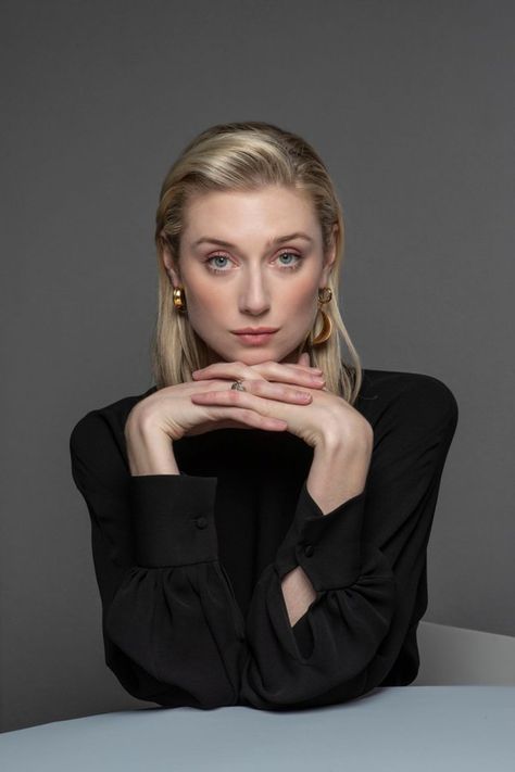 Happy 33rd Birthday, Elizabeth Debicki, 33rd Birthday, Venice Film Festival, Portrait Session, Elizabeth Olsen, Pose Reference, Film Festival, Venice