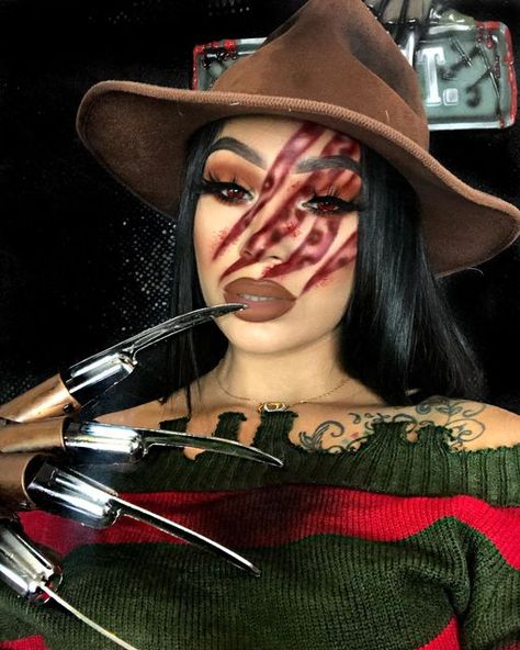 Freddie Kruger Makeup, Fantasia Freddy Krueger, Freddy Krueger Costume Women, Freddy Krueger Makeup, Freddy Krueger Costume, Holloween Makeup, Joker Halloween, Classy Halloween Costumes, Creepy Halloween Makeup