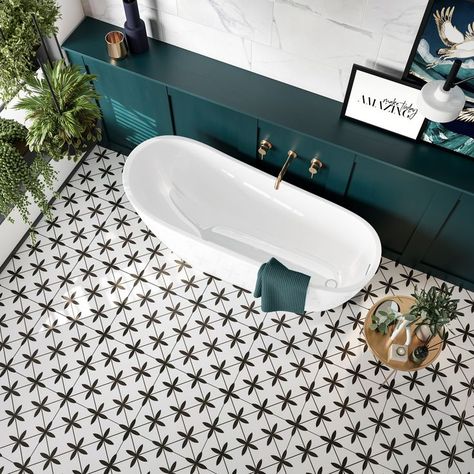 Create a striking vintage look in your interior areas with these stunning Oakham White Scored Tiles. They have an encaustic effect design, which is perfect for injecting a luxury, voguish appearance into a bathroom, kitchen, living area or hallway floor space. They're made from ceramic and have a matt finish, with a white backdrop and black patterning. Each tile is scored into a grid of four. You grout into this scored line, so each tile looks like four! Pattern Floor Tile, Black And White Bathroom Floor, Floor Tile Ideas, Hydraulic Tiles, Patterned Tiles, White Wall Tiles, White Tile Floor, Victorian Tiles, Downstairs Toilet