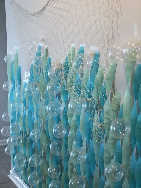 Under The Sea Decorations, Ocean Birthday Party, Deco Ballon, Mermaid Birthday Party Decorations, Mermaid Theme Birthday Party, Spongebob Party, Ocean Birthday, Spongebob Birthday, Sea Baby Shower