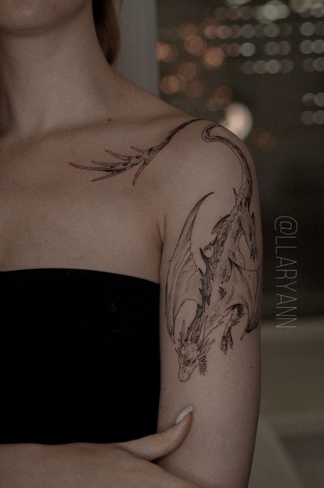 Dragon Tattoo House Of The Dragon, Dragons Tattoo For Women, Small Wyvern Tattoo, Woodcut Dragon Tattoo, Dragon Tattoo Ideas Female, Unique Womens Tattoos, Fae Aesthetic Tattoo, Dragon Hip Tattoos Women, Fantasy Inspired Tattoos