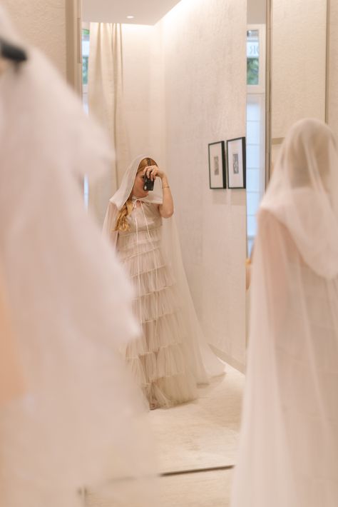 From her first fitting in Paris to her wedding in Menorca. Wedding Dresses Vogue, Haute Couture Wedding, Couture Wedding Dress, Chiffon Cape, Haute Couture Wedding Dress, Tulle Ruffles, Hair Brooch, Vogue Wedding, Haute Couture Dresses