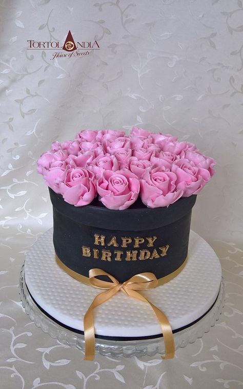 Simple elegant cake with sugar roses to 40th birthday for young lady in style “Milion roses” Birthday Cakes For Women 52, 50th Bday Cakes Women, 40th Birthday Flowers, 36 Birthday Woman Party Ideas Cake, Cute Cakes For Women, 47 Birthday Cakes For Women, 40 Years Old Cake Woman, Mother's Birthday Cake Design, Cakes For Woman Birthday